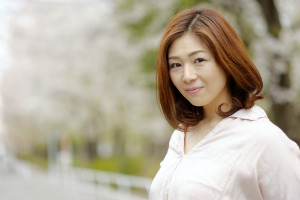 大学生に聞いた！ ずばり、「何歳からおばさん？」 なんと約4割が26〜30歳と回答。