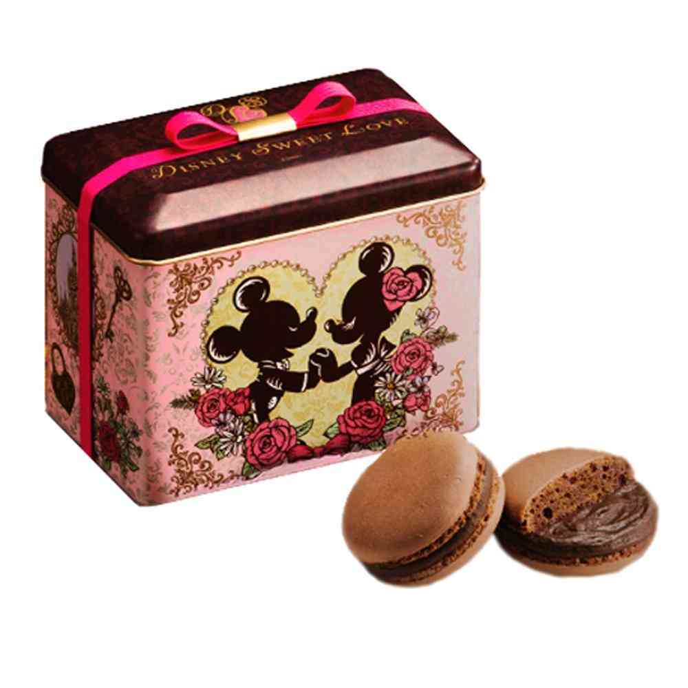 ディズニーのお菓子の缶をあげてこう！！