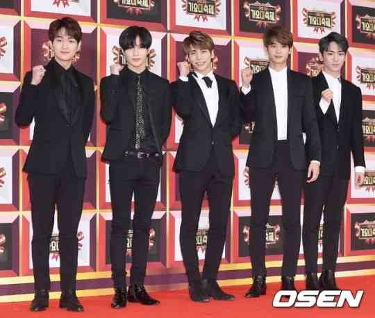 SHINeeメンバー4人が喪主に…ジョンヒョンの最後を見送る - ENTERTAINMENT - 韓流・韓国芸能ニュースはKstyle