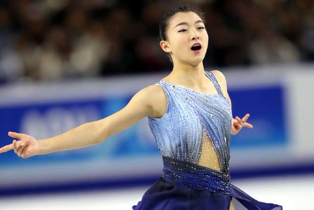 坂本が女子首位「全くびびらなかった」　全日本フィギュア女子ＳＰ後コメント - スポーツナビ
