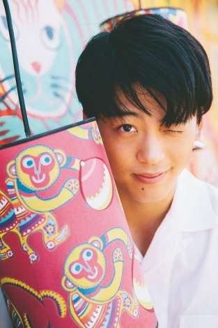 竹内涼真“男性写真集No.1”獲得「1位をいただき、来年も頑張ろうと思いました!」