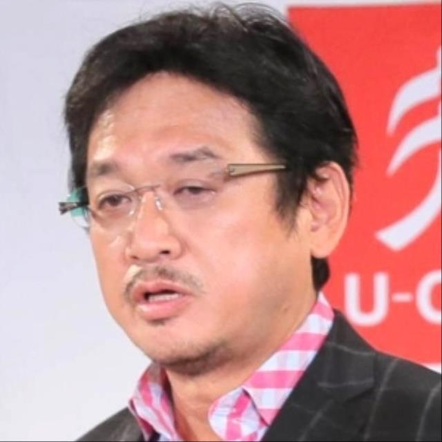 やくみつる氏、日馬富士引退問題は「白鵬に一番非がある」 : スポーツ報知