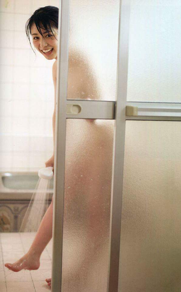 欅坂46・長濱ねる、写真集が1週間で異例の3度目重版 累計発行15万部を突破 