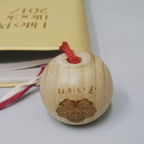 もうすぐお正月！日本全国、可愛いお守り