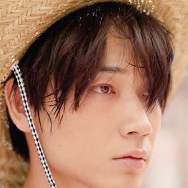 綾野剛さんの画像を貼るトピ