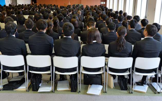 失業率2.7％、24年ぶり低水準　11月0.1ポイント低下　　：日本経済新聞