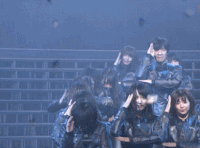 欅坂46鈴本美愉、ステージ上で倒れる