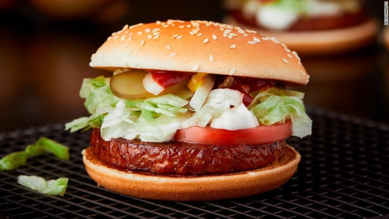 肉を使わないビーガンバーガー、北欧のマクドナルドで発売