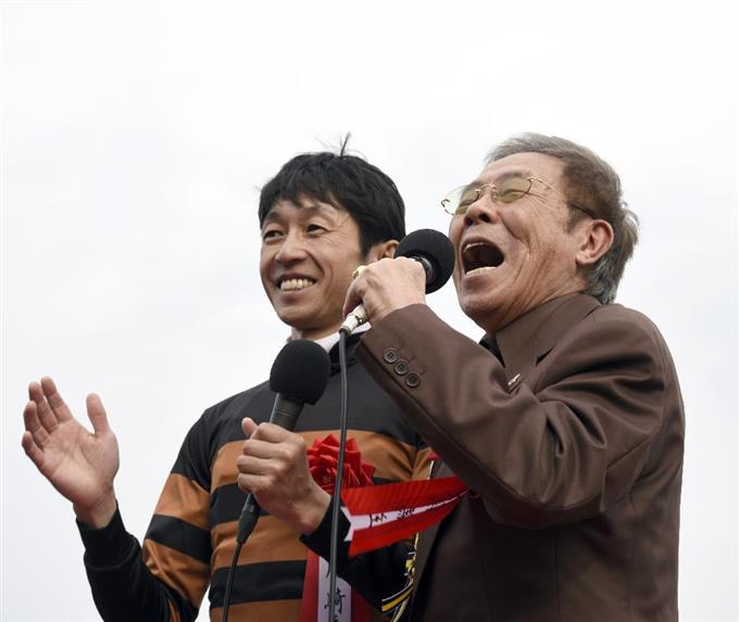 紅白歌合戦に決して出ない様なメンバーで「裏紅白」だっ!