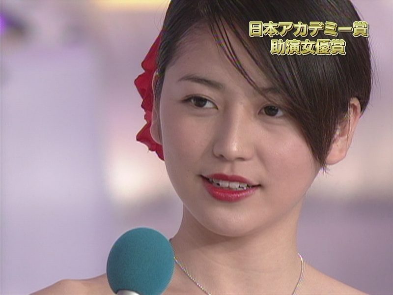 芸能人の美しい不意討ち画像を貼るトピ
