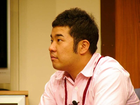 イケメンの横顔画像を貼るトピ