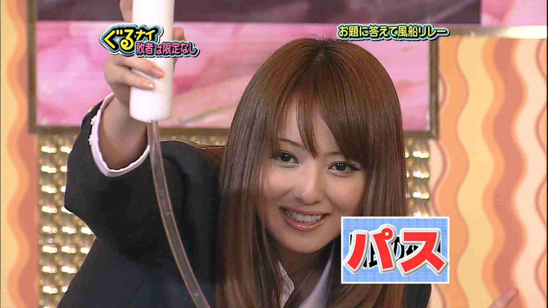 芸能人の美しい不意討ち画像を貼るトピ