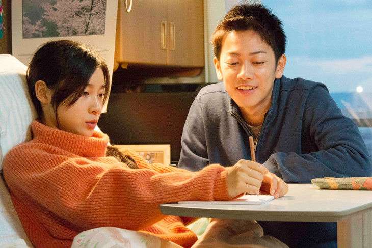 土屋太鳳の“サービス精神”に佐藤健が困惑 自分でネタ振りしてイベント盛り上げ
