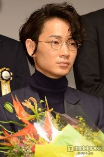 綾野剛さんの画像を貼るトピ