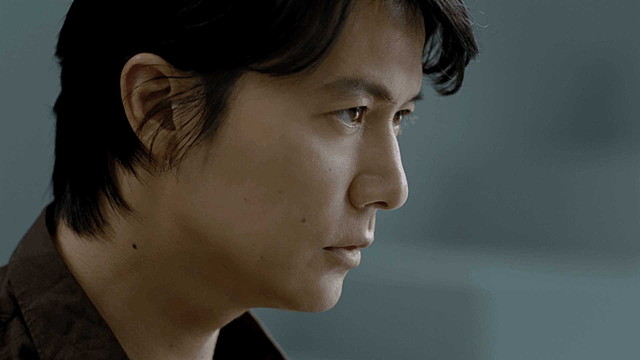 イケメンの横顔画像を貼るトピ
