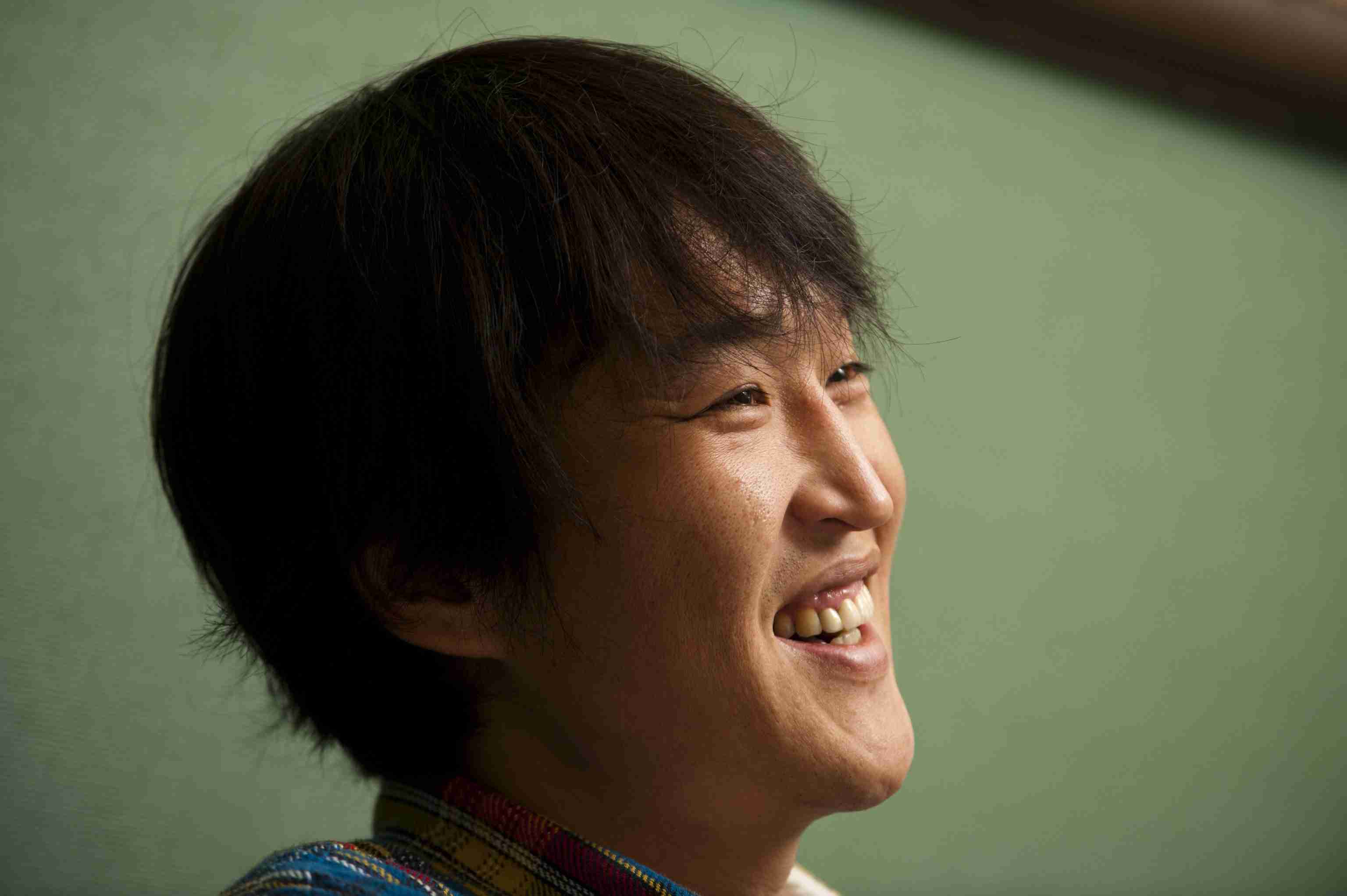 イケメンの横顔画像を貼るトピ