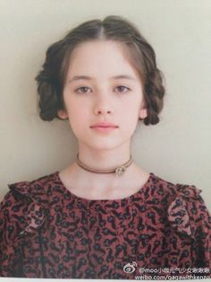 可愛い系より美人系の顔が好きな方