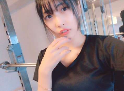 佐野ひなこが中国大富豪の愛人に？「中国にハマッてる」「ゲーセンで高級バッグを…」 - messy｜メッシー