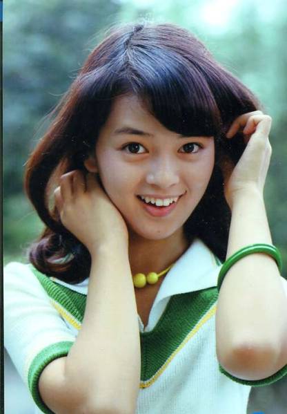 AKB48、新曲は岡田奈々が初センター「全力を尽くして頑張ります」