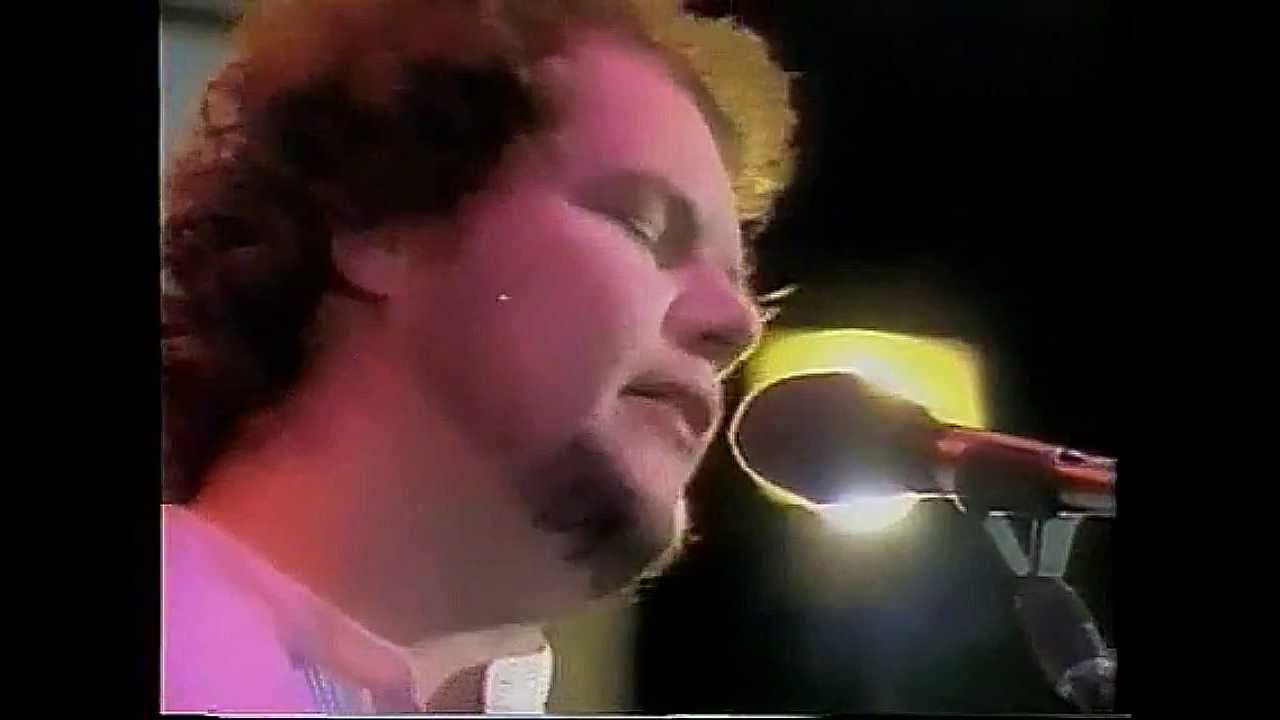 ニューヨーク・シティ・セレナーデ　1981年 - YouTube