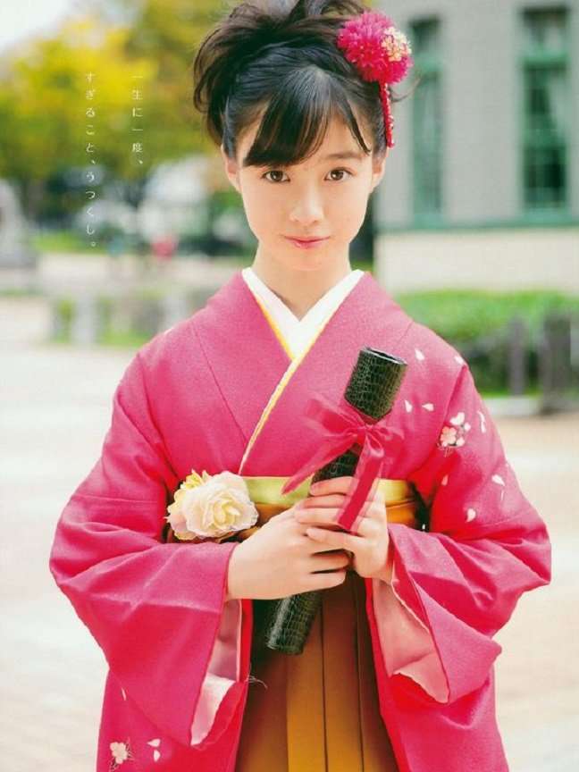 橋本環奈“振袖”で新年の挨拶 素敵なお年玉に「初かわいい人いただきました!」