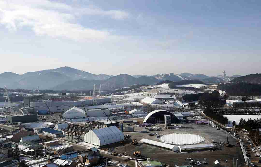 【衝撃画像】 平昌五輪会場周辺の最新画像ｷﾀ━━━━(ﾟ∀ﾟ)━━━━!! 雪も会場建設も詰んでて完全にオワタｗｗｗｗｗｗｗ