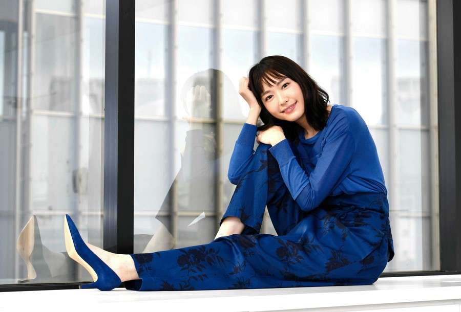 新垣結衣 「ミックス。」でお見事コメディエンヌ！１０年ぶりのブルーリボン賞 （デイリースポーツ） - Yahoo!ニュース