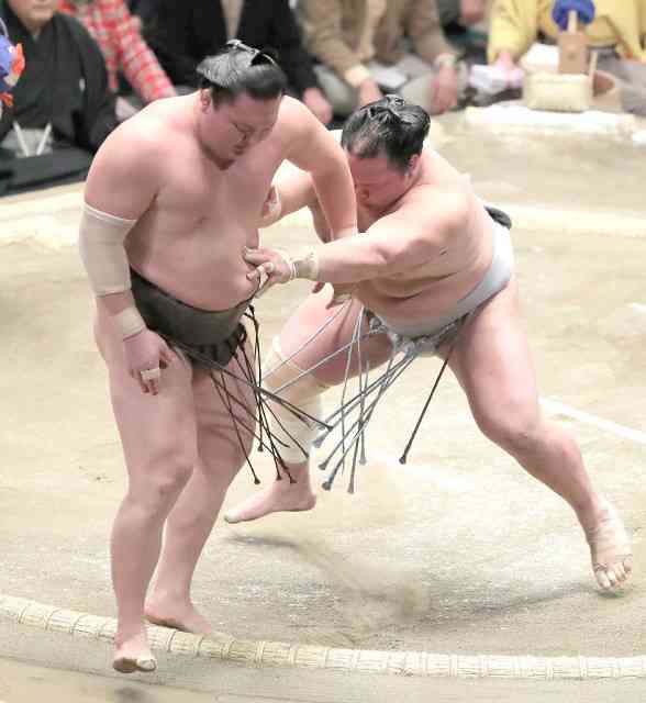 林家ペー、白鵬の荒技に「張り手をする力士が頂点にいてはいけない」 : スポーツ報知