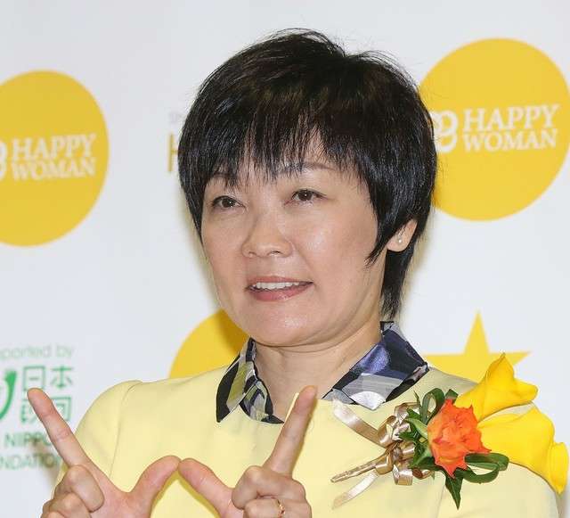 安倍昭恵氏のInstagramに「半裸男性」炎上し写真を削除