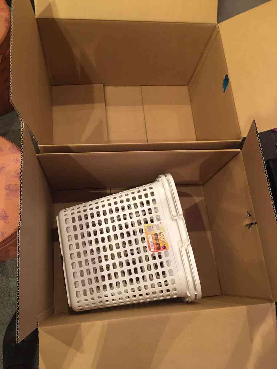 おい、重ねろや！Amazonのいきすぎた「過剰梱包」に怒りの声が…