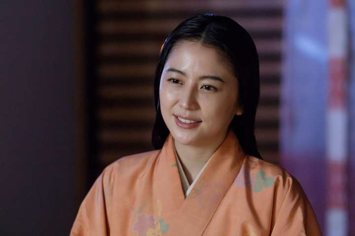 輪郭が綺麗な芸能人