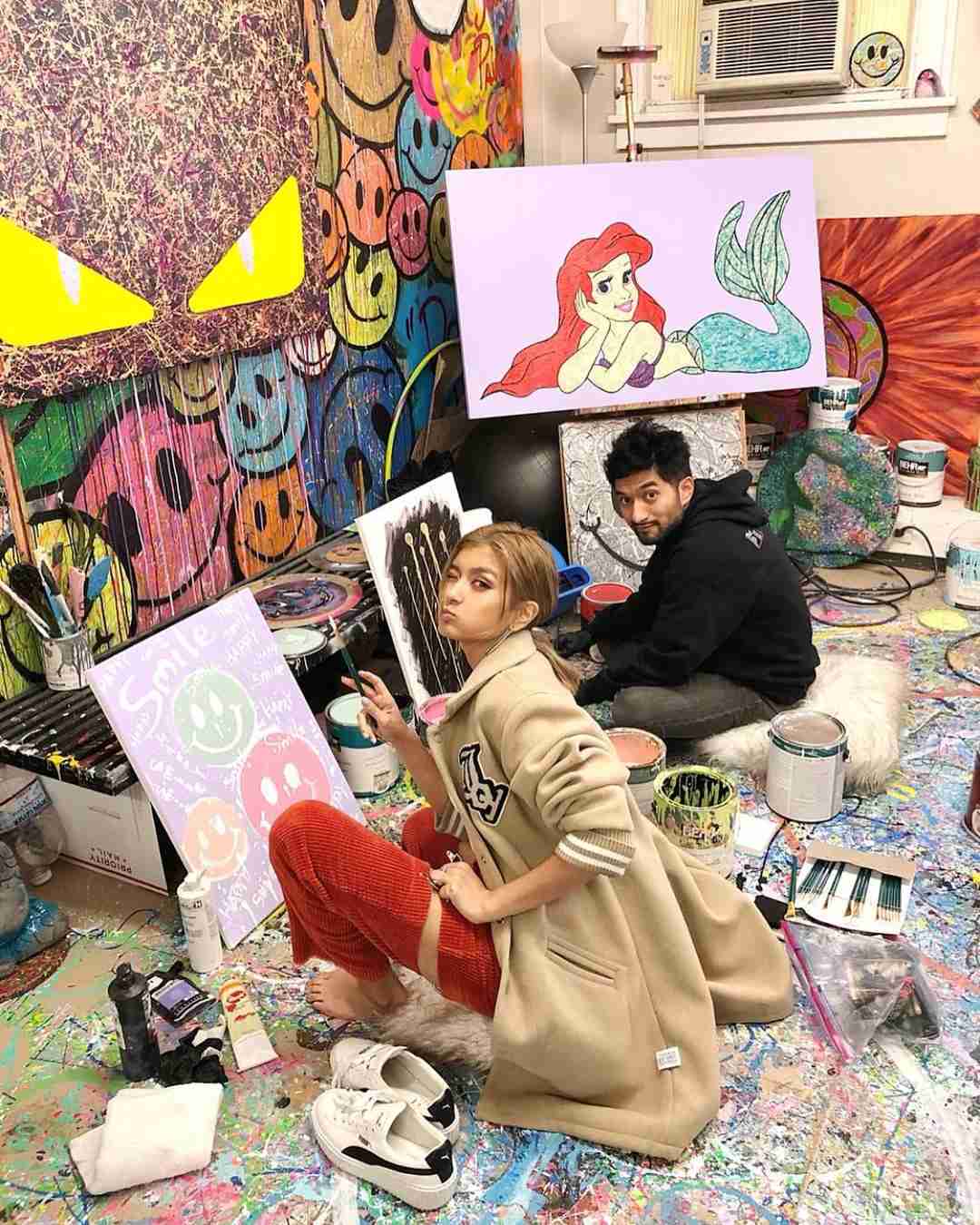 ローラが自分で描いた絵画をインスタグラムで披露「めちゃめちゃ上手」