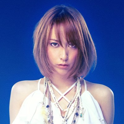 藍井エイル、体調不良のため無期限活動休止　11月の日本武道館公演で