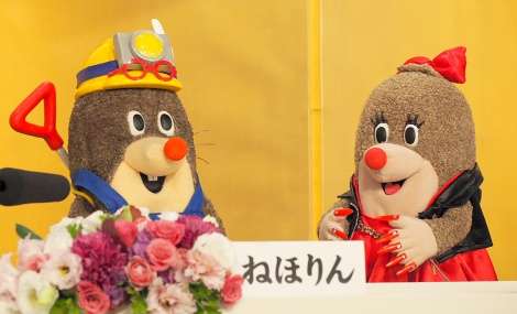 根掘り葉掘り聞く人 の対処法教えて下さい。