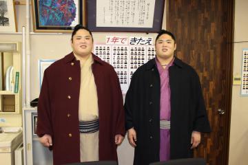 双子関取「横綱目指せ」　沸く境町 （茨城新聞クロスアイ） - Yahoo!ニュース