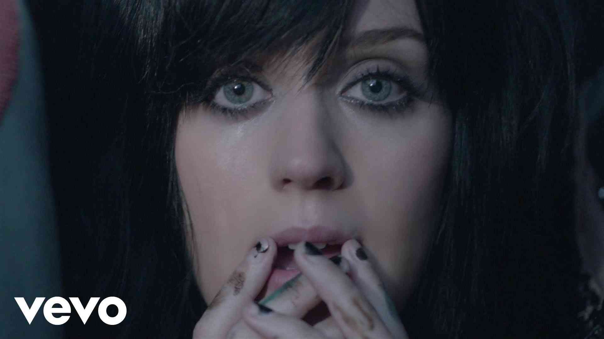 Katy Perry - The One That Got Away (Official) - YouTube