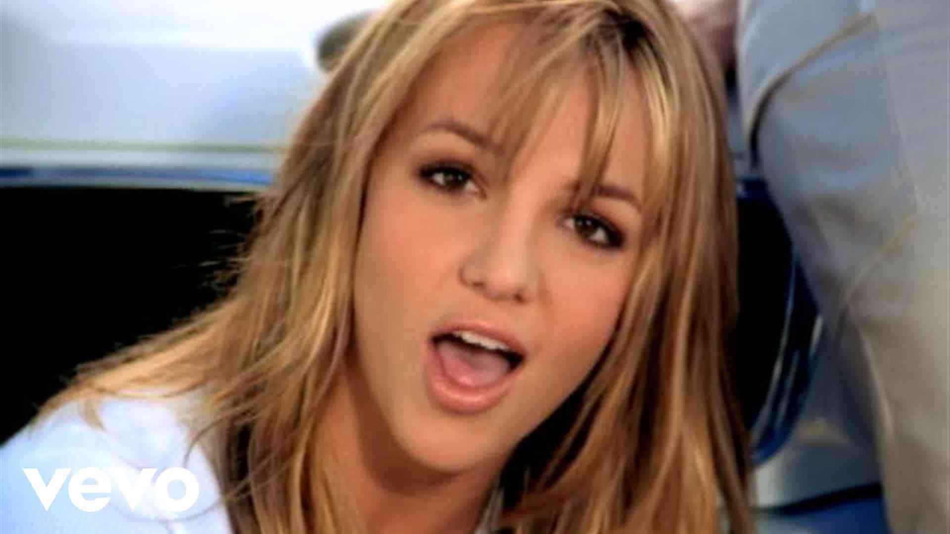 Britney Spears - Sometimes - YouTube