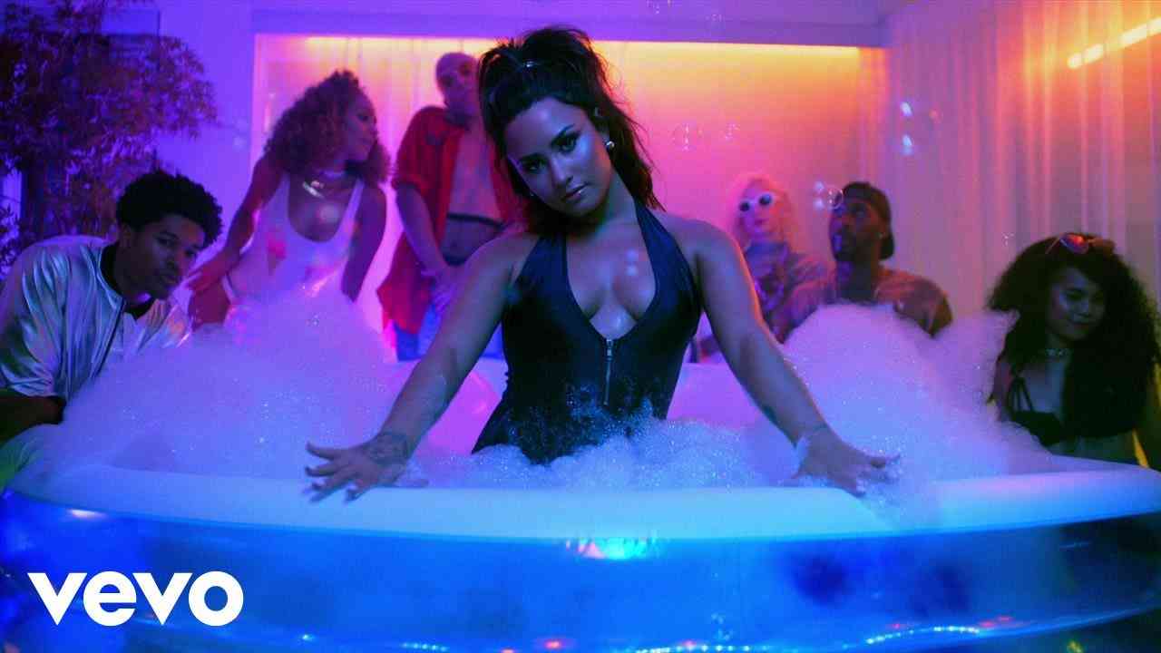 Demi Lovato - Sorry Not Sorry - YouTube
