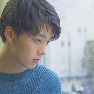 芸能人の横顔が見たい