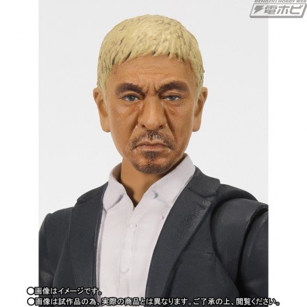 「ダウンタウン」松本人志と浜田雅功が可動フィギュアに、全身18箇所可動でさまざまなポーズが再現可能