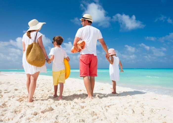 旅行等で幼稚園休ませますか？