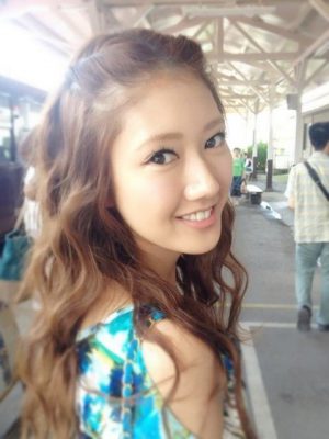 多岐川裕美の娘・華子　週3回事務のバイト…時給1150円