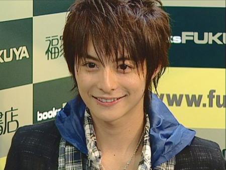 女性にもいそうな顔の男性有名人