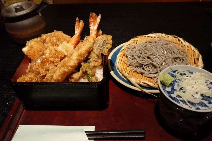 【量重視】麺類＋ご飯もののセット写真