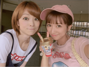 辻希美、吉澤ひとみとの写真に「自分だけ小顔に加工疑惑」でネット上が騒然(1ページ目) - デイリーニュースオンライン