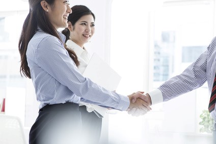 女性も正社員じゃないと結婚に不利！シビアな現実が明らかに | 女子SPA！