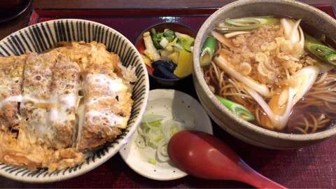 【量重視】麺類＋ご飯もののセット写真