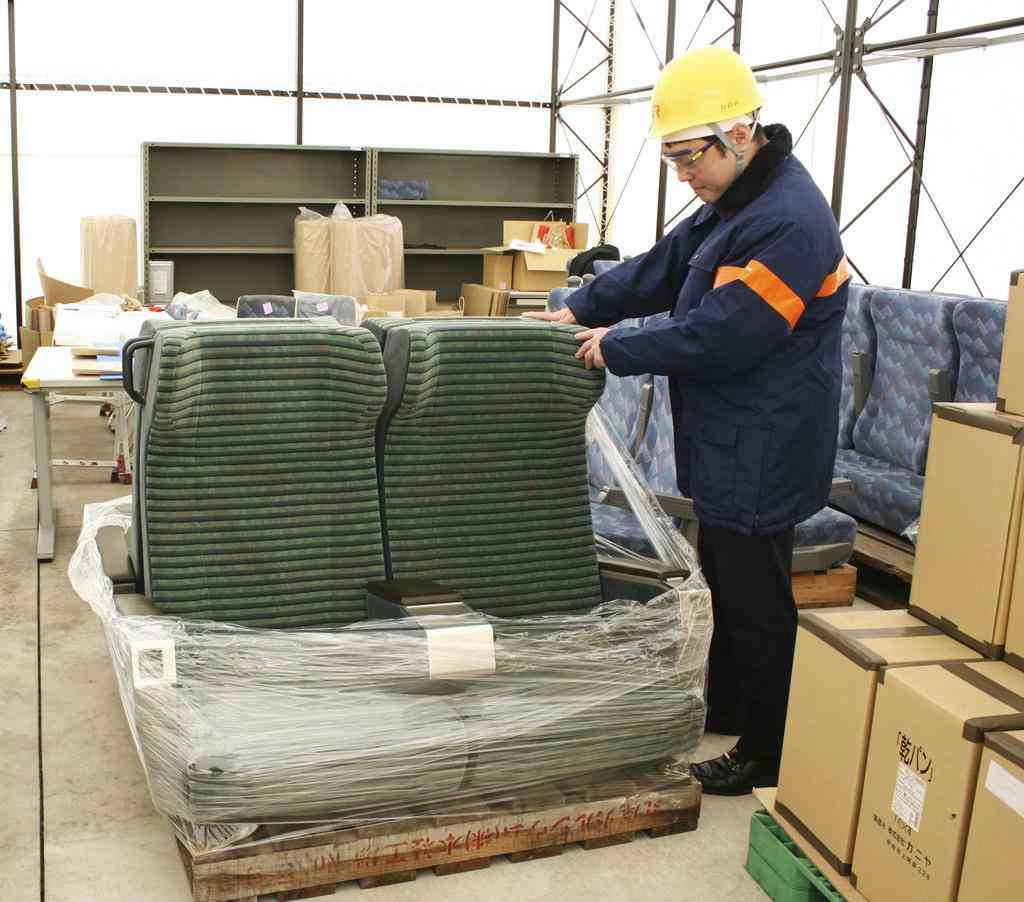700系新幹線の実物座席など買えます　JR東海、ネット販売人気