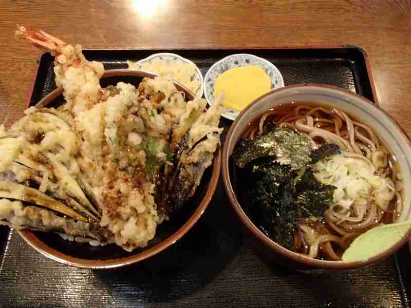 【量重視】麺類＋ご飯もののセット写真