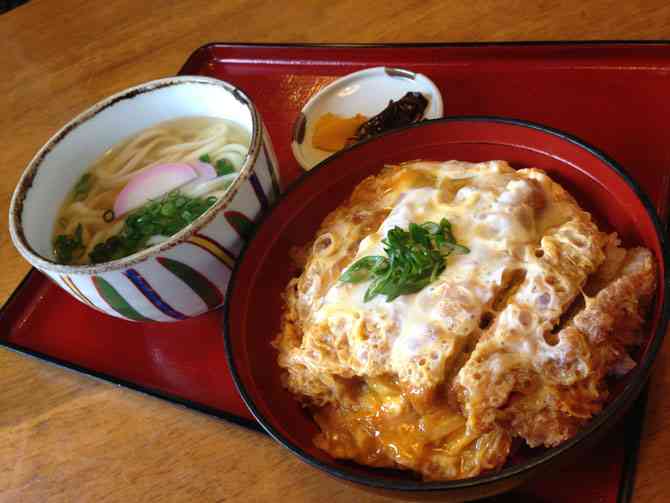 【量重視】麺類＋ご飯もののセット写真